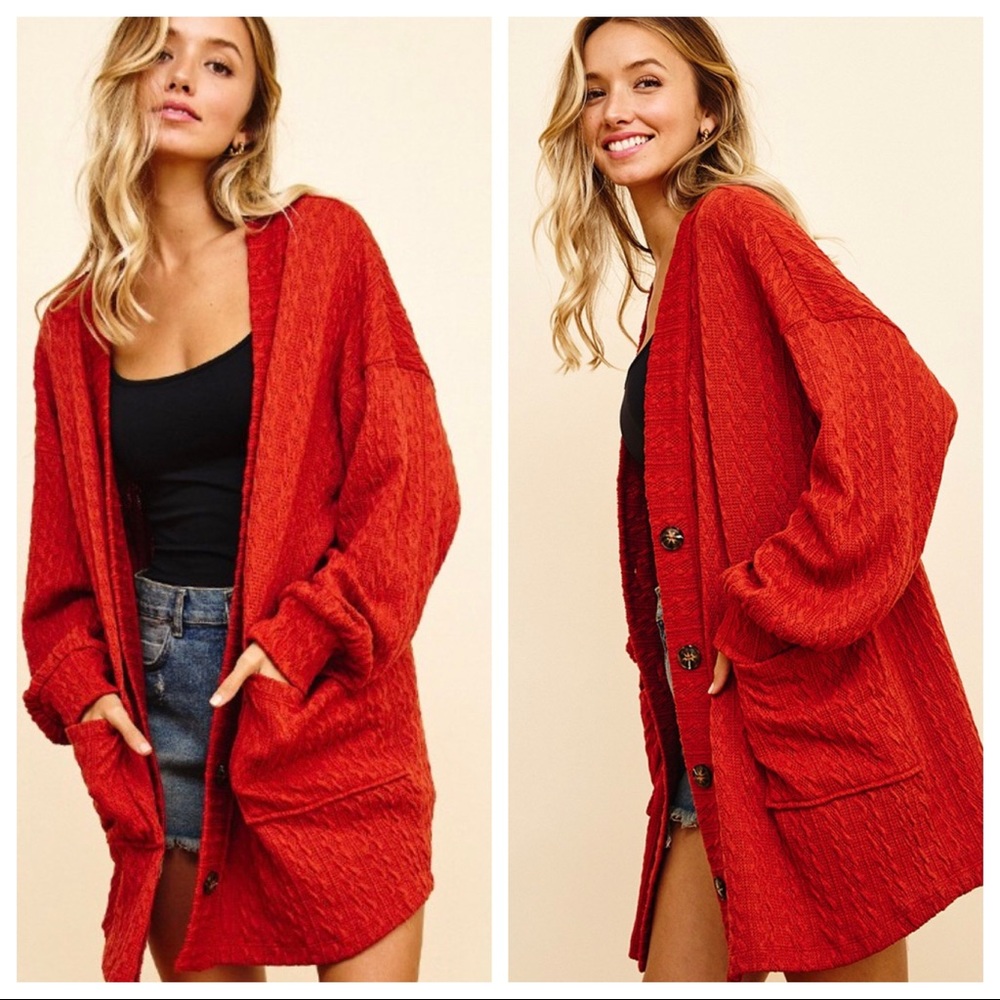 Cozy Oversized Cardigan With Pockets - Picture 3 of 5